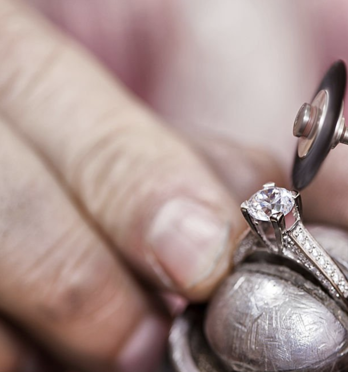 Cire à modeler et cire à couler pour sculptures et modèles